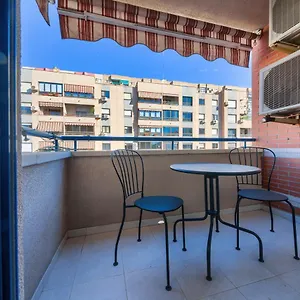 Apartamento Holidays2malaga Ayala 450 Mts From & Terrace, Málaga